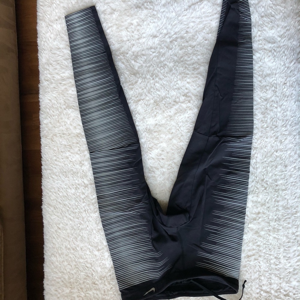 Nike reflective leggings